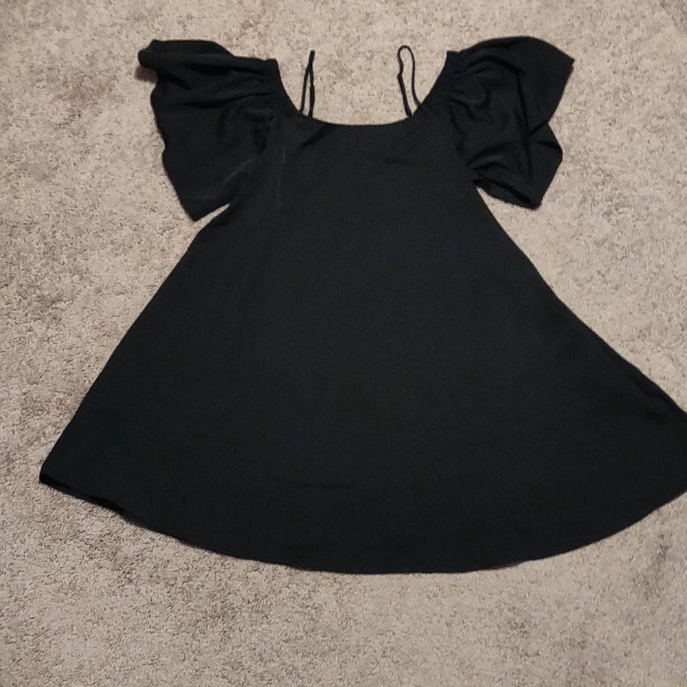 Davi & Dani Off The Shoulder Little Black Dress NWT SIZE Large